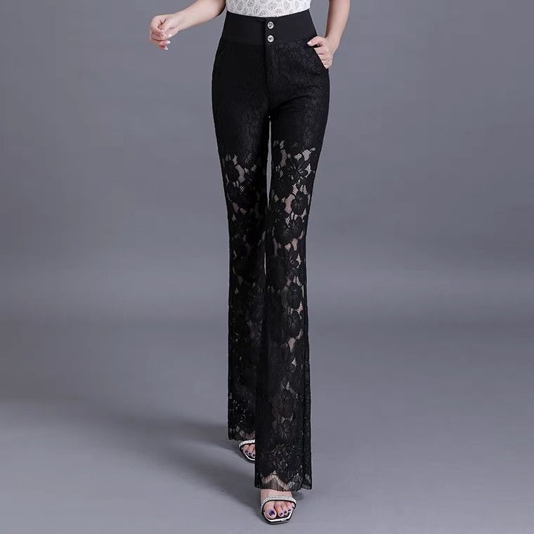 Title 5, Pantalon flare en dentelle blanche taille haute...