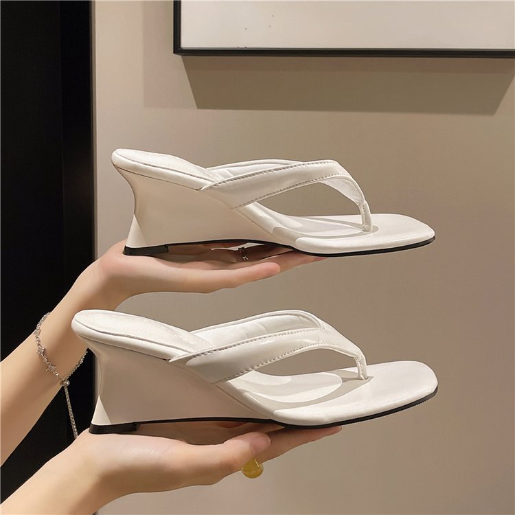 Wedge Heel Thong Sandals, picture 2 of 4
