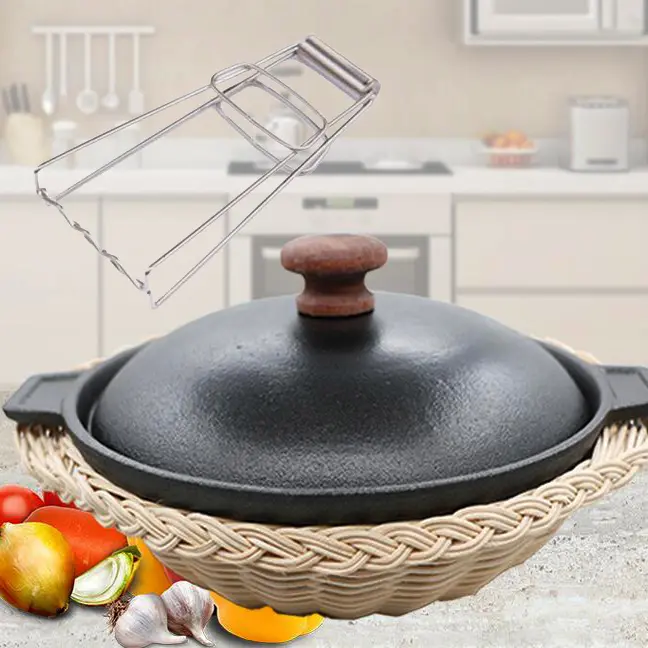 Iron pot