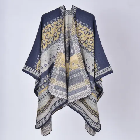 Women's Geometric Travel Photo Poncho