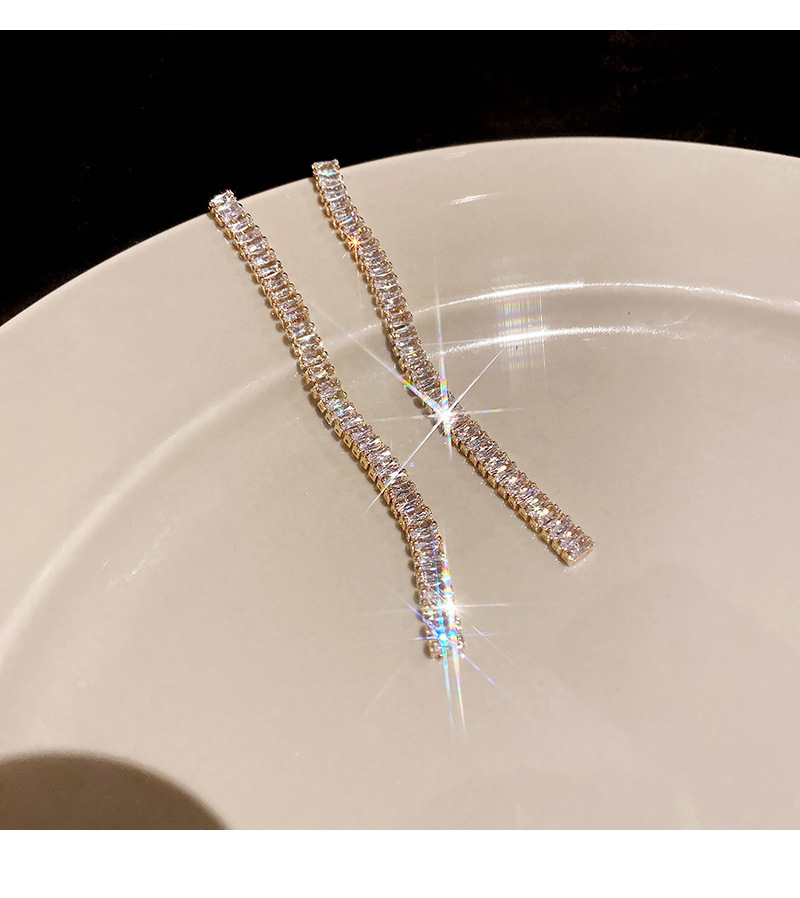 Zircon Claw Chain Tassel Long Stud Earrings