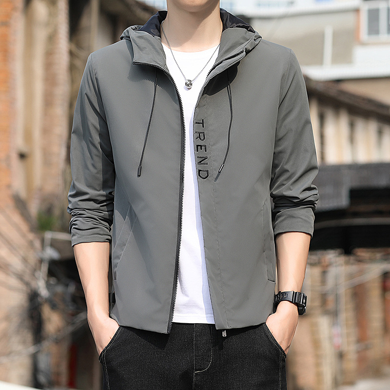 Hooded Coats Are Sporty And Loose To Fit The