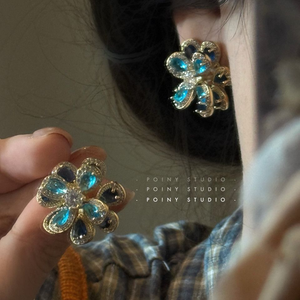 2026 New Vintage Retro Bold Floral Stud Earrings, Full Paved Blue Zircon Rhinestone Luxury High-End Elegant Fashion Ear Jewelry For Women