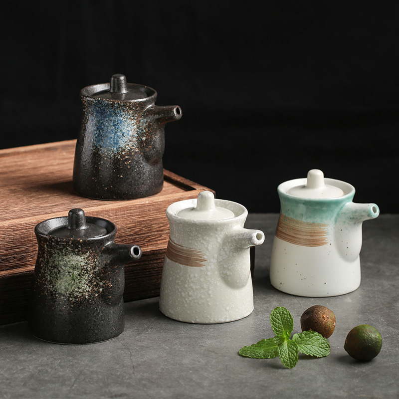 Ceramic Underglaze Color Japanese Style Seasoning Oil Pot