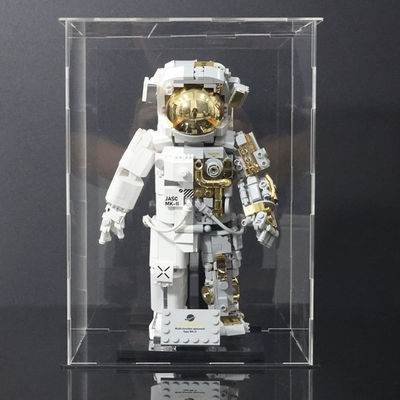 Treasure astronaut box