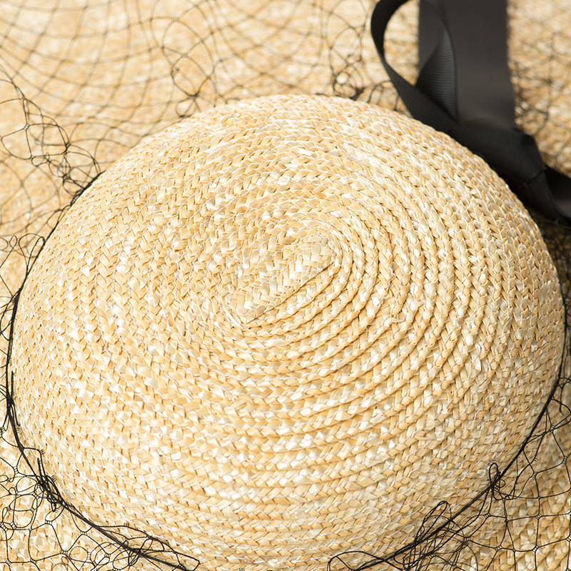 The New British Retro Shallow Top Sunshade Shading Strap Straw Hat
