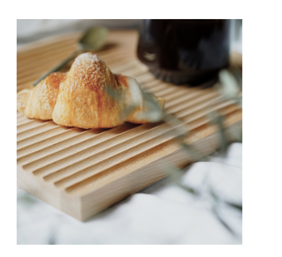 Title 6, Breakfast Plate Bread Board Log Creative Curved...