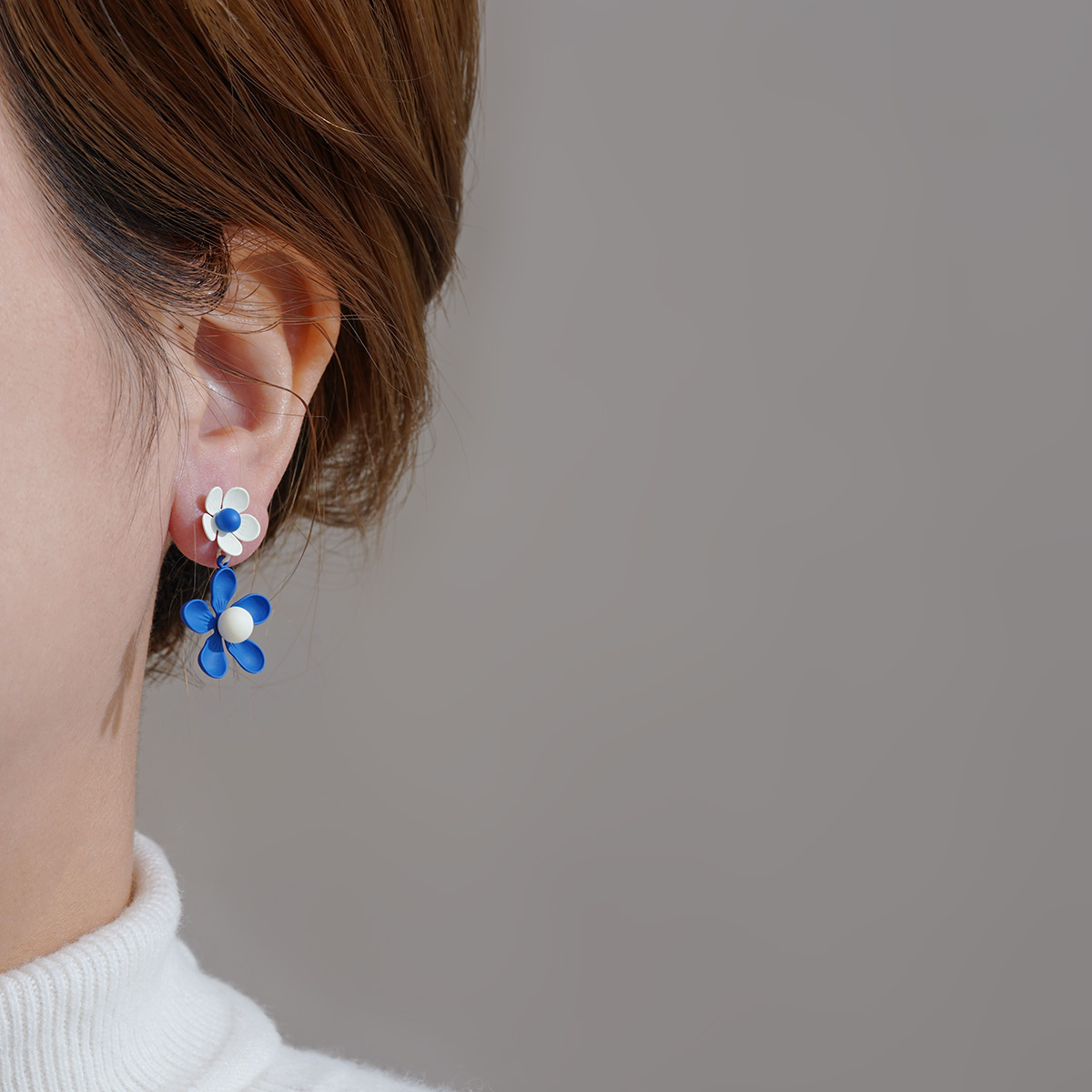 Super White Flower Earrings Minority Design Sense Contrast