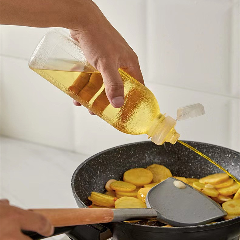 Control Quantity Without Hanging Oil Kettle At Home And Outdoors