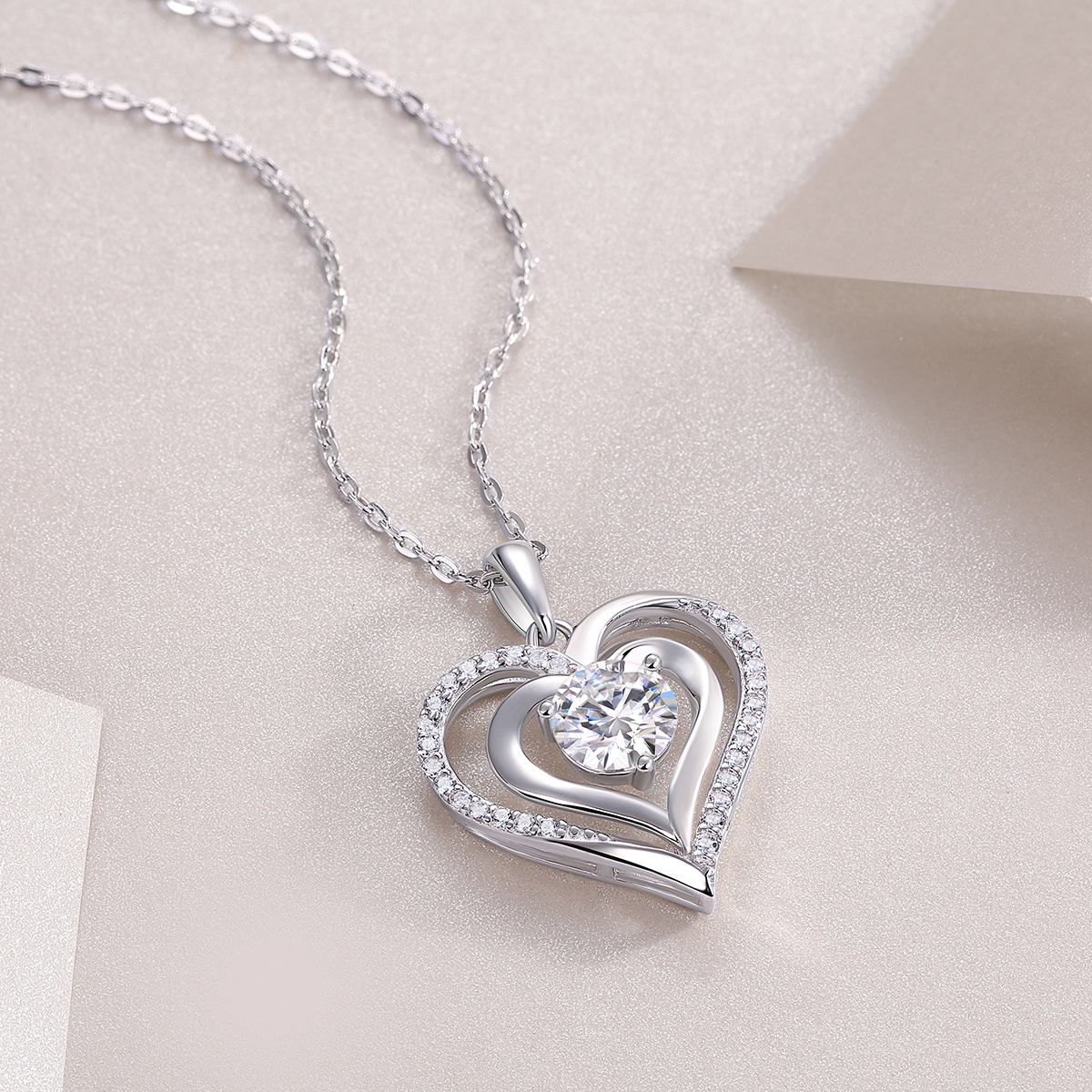 1Heart To Heart Luxury Fashion Diamond Pendant Necklace Set With Mosan Diamond S