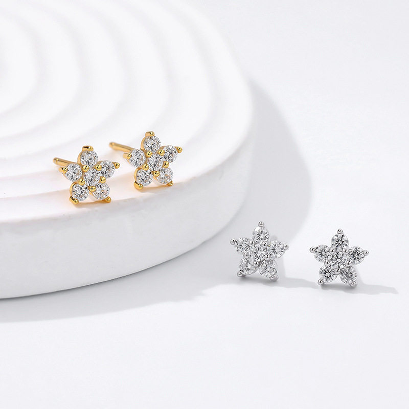 Women's Fashion Sterling Silver Temperamental Flower Earrings