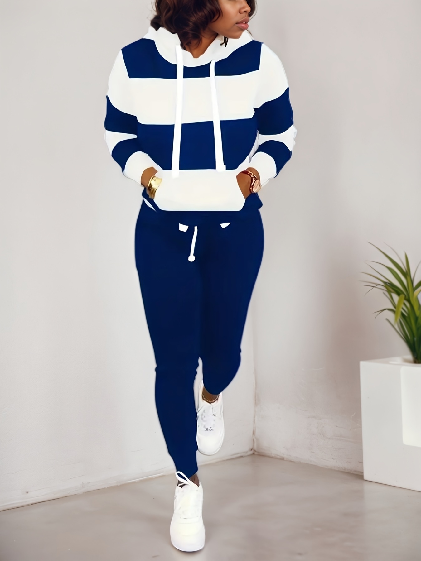 Women’s Two Piece Sportswear Set