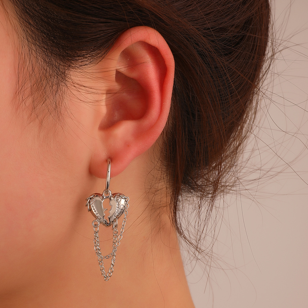 Niche Design Tassel Love Earrings Women's Cold Wind Chain