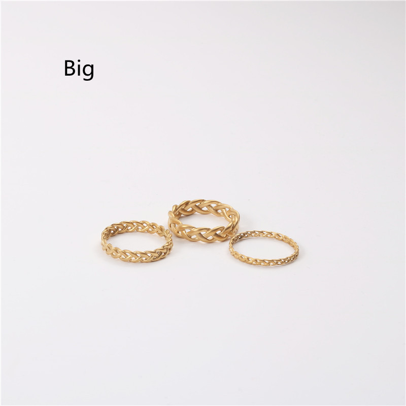 Niche Woven Twist Matte Matte Vintage Ring Titanium Steel Plating Real Gold