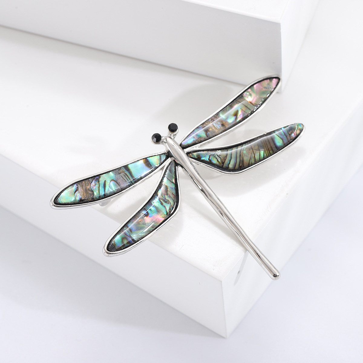 Title 3, Artistic Retro Alloy Emerald Dragonfly Breastpin