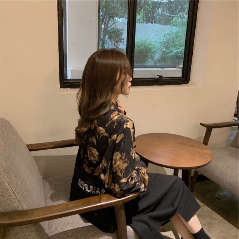 Women's Design Vintage Port Style Loose Long Sleeve Shirt