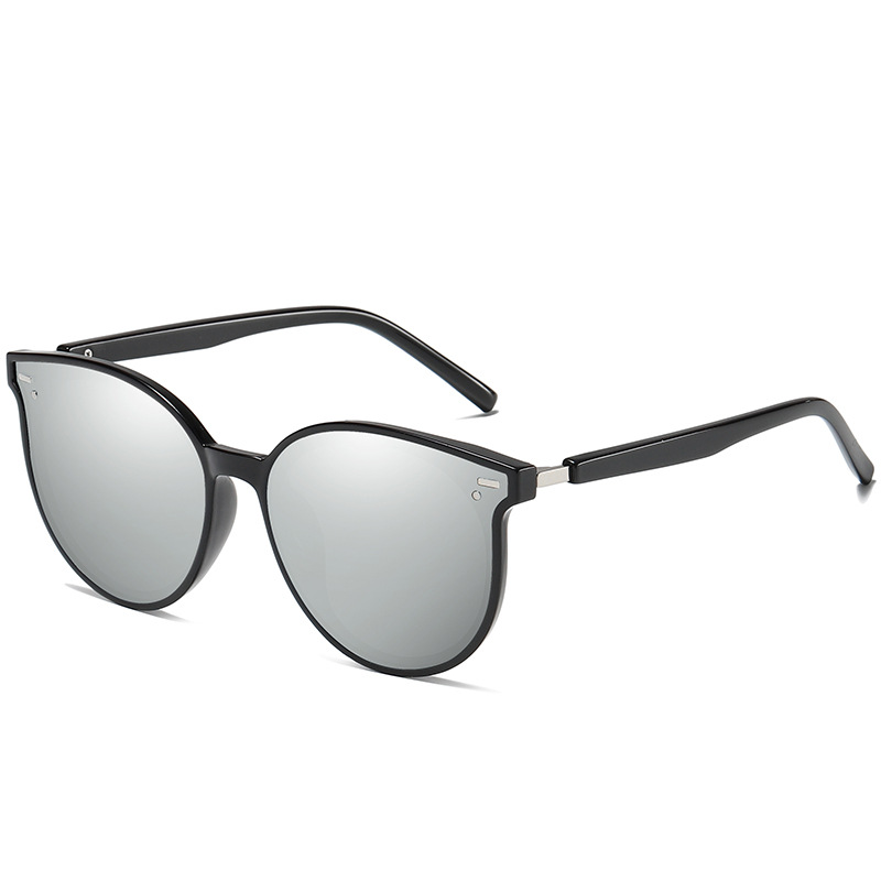 Title 3, Fashion Sunglasses Round Frame Polarized