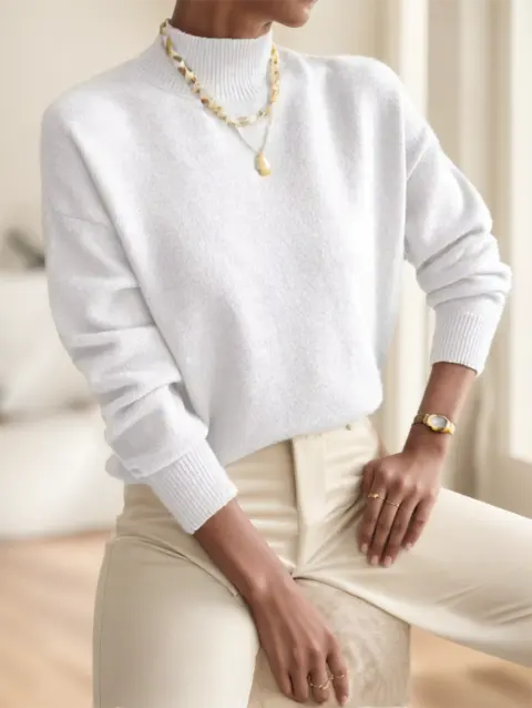 A Solid-color Long-sleeved Top with a High Neckline