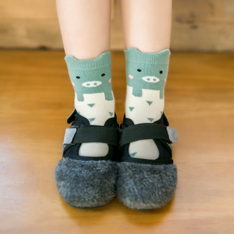 Title 2, Three-dimensional cartoon baby socks