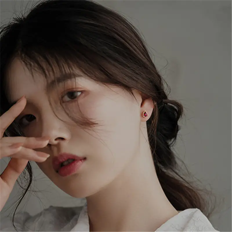 Personality Temperament Inlays Ruby Ear Nail Eardrop