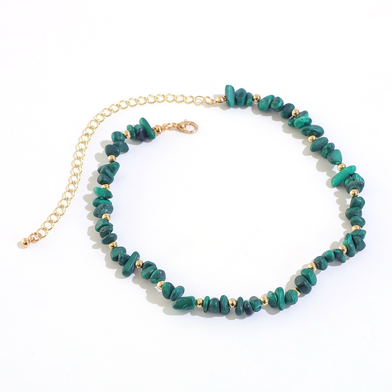 قلادة فيروز غير منتظمة بتصميم كلاسيكي بسيط يدوياً