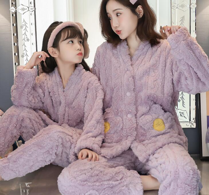 Girls Pajamas Coral Velvet Thickened Parent-child Mother And Daughter Clothes Set — foto 2