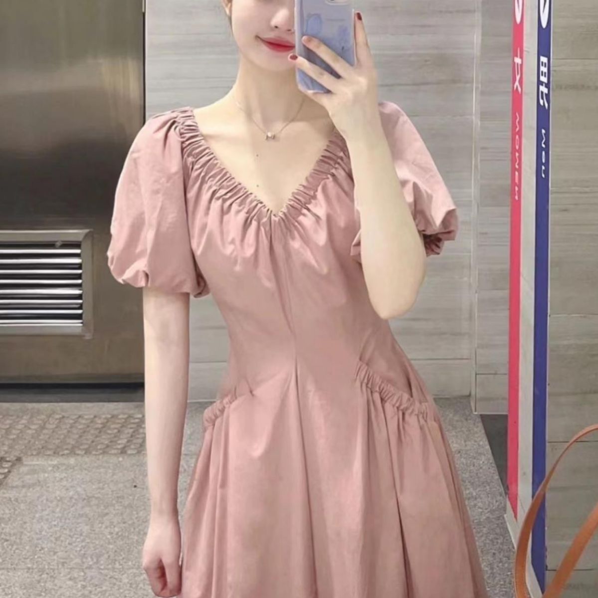 French Hipster Style V-neck Puff Sleeve Pleated Dress