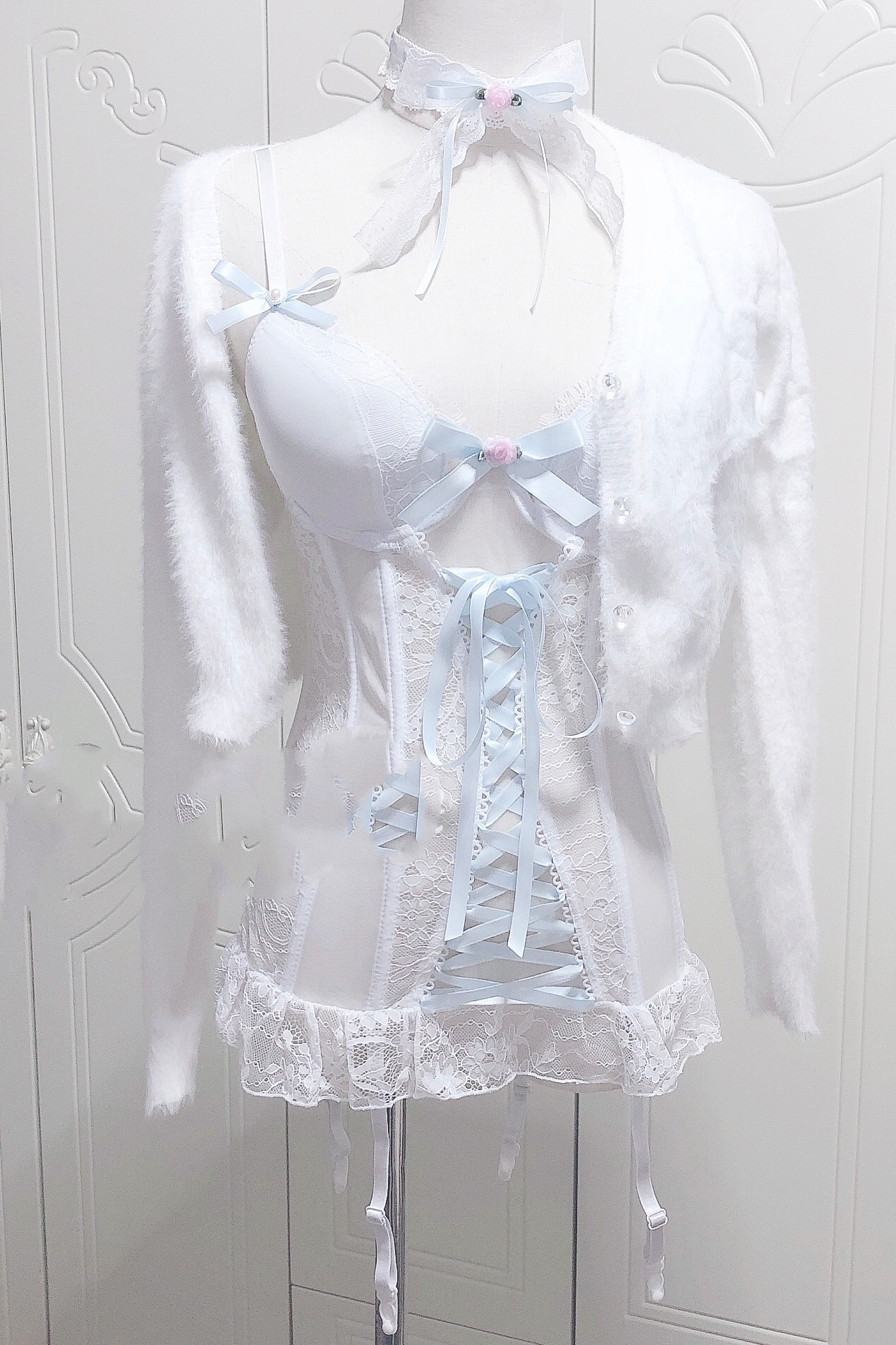 Title 4, Sweet Ribbon Bandage Bowknot White Lace Corset ...