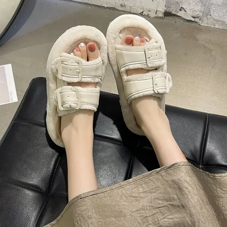 New Women's PlusSize Plush Slippers Hick HeightBoosting