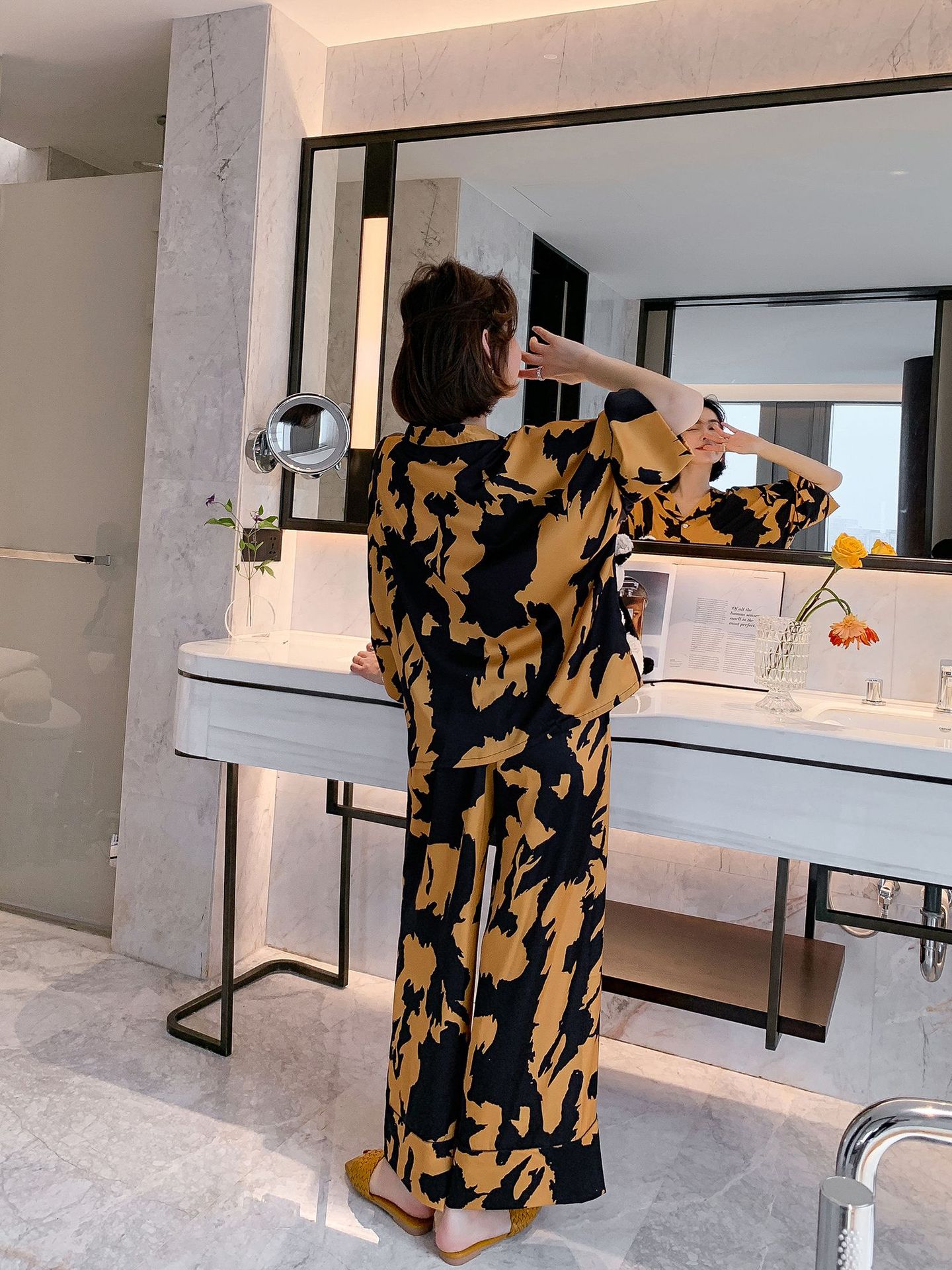 Silk New Women's Home Wear Pajamas Set