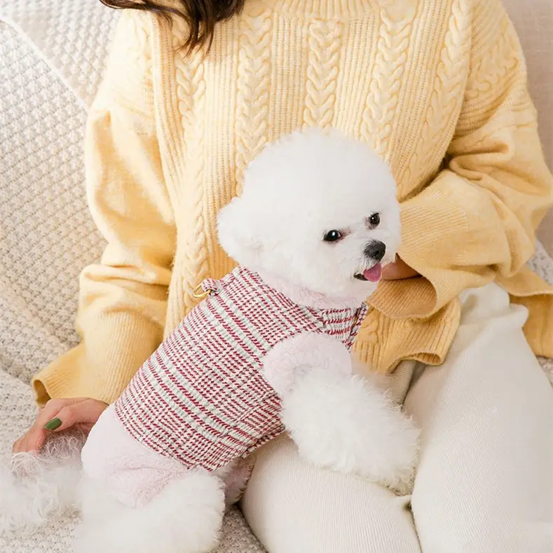 Thickening Of Tractable Cotton Clothes In Autumn