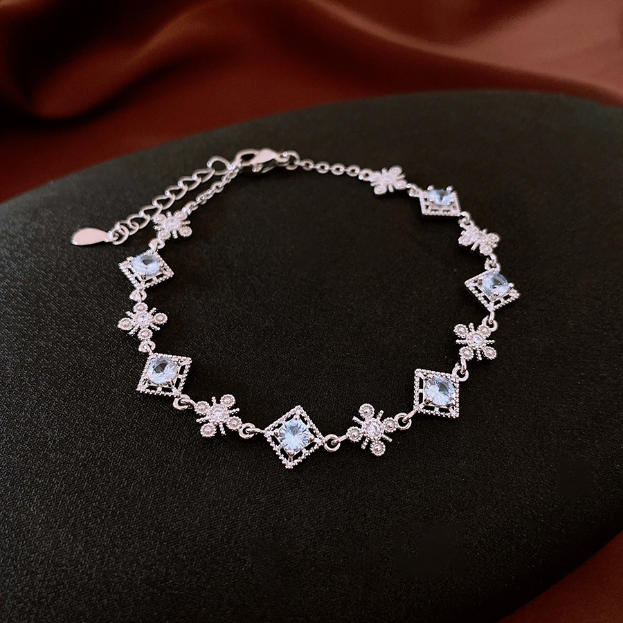 18K Real Gold Plated Cubic Zirconia Geometric Bracelet Circle Square Floral Bangle Elegant Chic Retro Fashion Jewelry