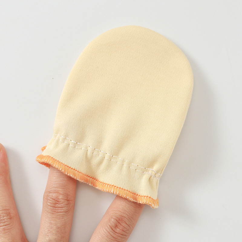 Title 5, Baby Gloves With Solid Color Edge