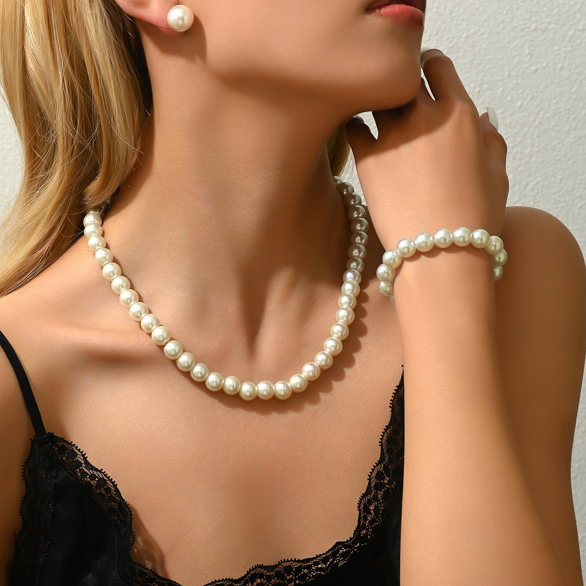 Ins Niche Light Luxury Premium Texture Women Jewelry Set, Inlaid Faux Pearl Design Minimal Clavicle Necklace, Matching Earrings & Wrist Bracelet, Vers