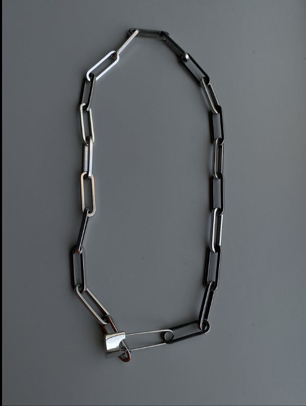 Vintage Distressed Gold Lock Pin Chain Choker Necklace