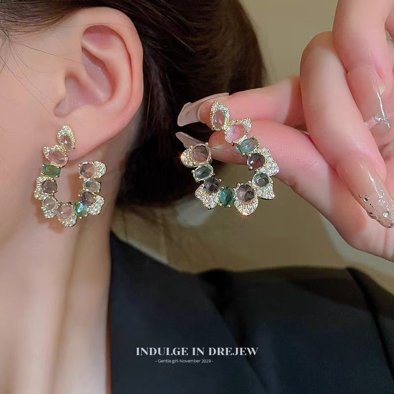 Luxury Large Bold Stud Earrings For Women. 2026 New Arrivals, Featuring Niche Design, Retro Vibe And Classic New Chinese Style, Perfect Summer Jewelry.