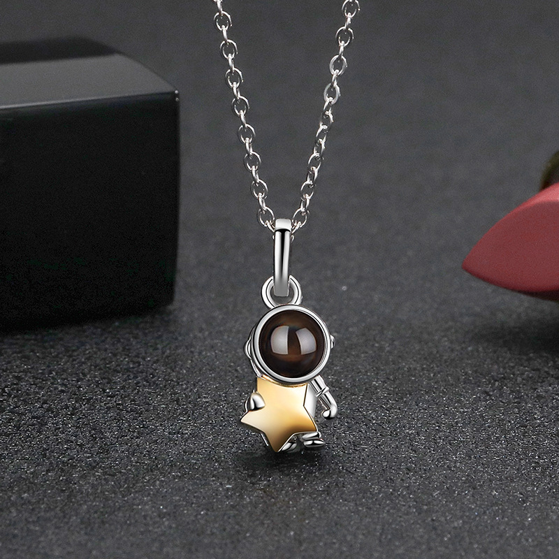 Small Design Star Astronaut Necklace Couple Accessories