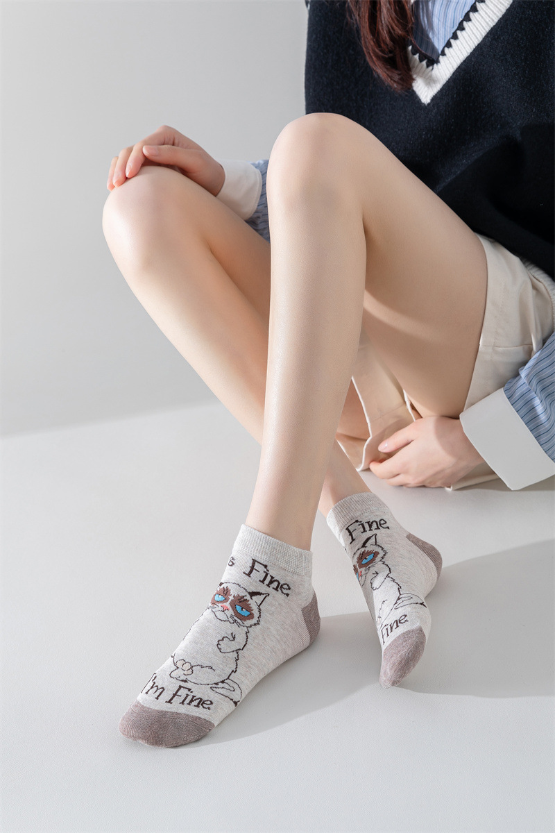 Cat Pattern Women's Straight Socks, Cartoon Animal Casual Short Socks