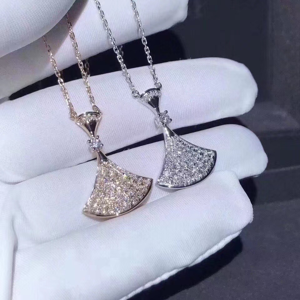 Women's Fashion Simple Full Of Diamonds Fan-shaped Pendant Necklace