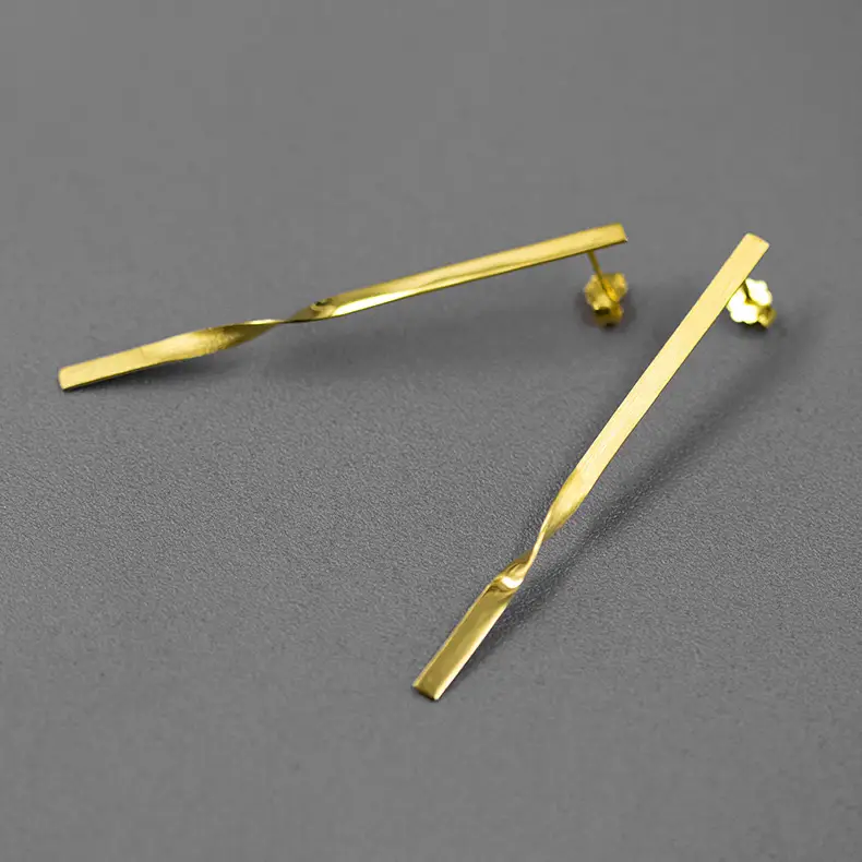 Long Earrings Domineering Metal Exaggeration