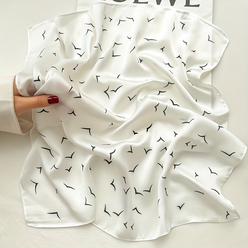 Crafted From Imitation Silk Fabric, This Soft Shawl Is The Perfect Lightweight Accessory For Spring And Autumn. It Is Ideal For Women's Sun Protection And Is Ideal For Outdoor Activities - Image 4