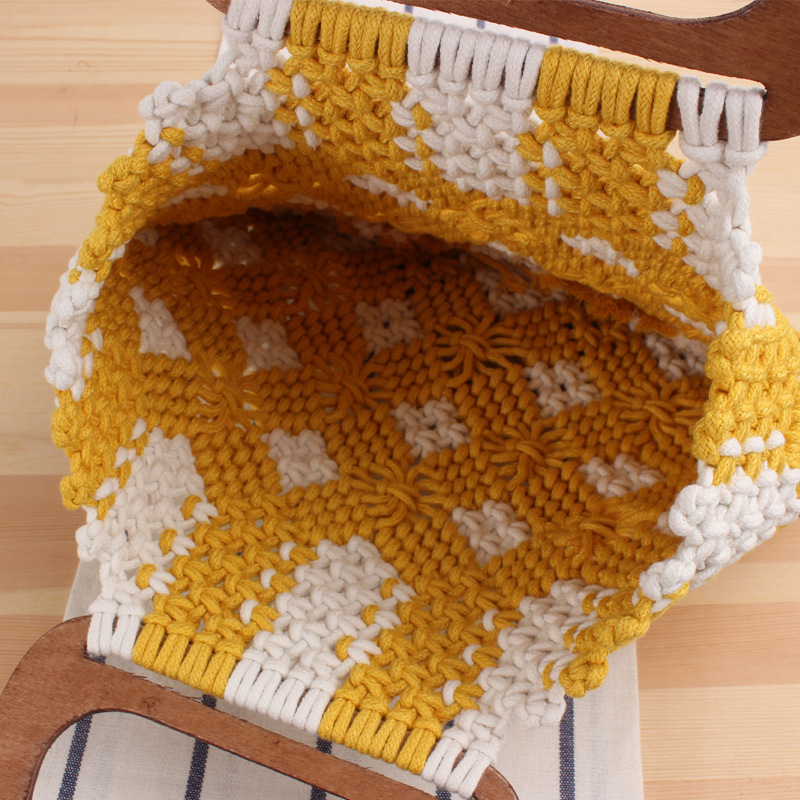 Female  Wood Plaid Straw Lace Portable Leisure Hand Carry Cotton Rope Braided Bag