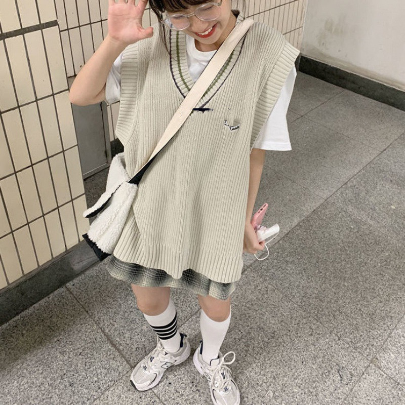 Schoolgirls Loose V-neck Vest Sweater