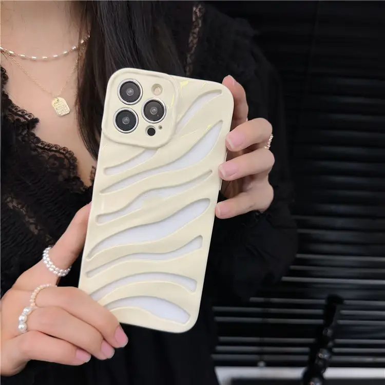 Heat Dissipation Hollowed Out Minimalist Phone Case