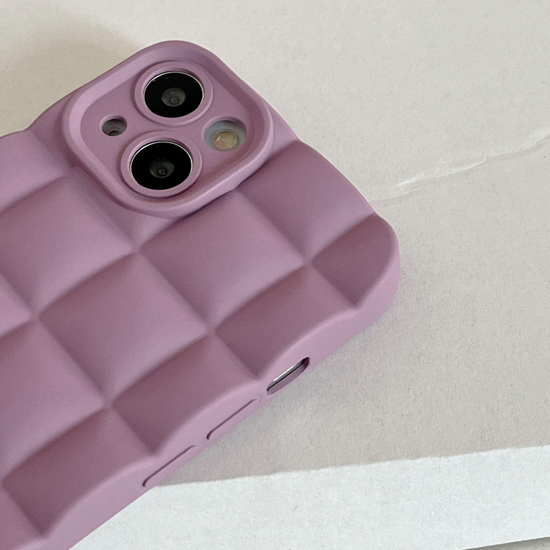 Purple Lattice Fashionable Silicone Phone Shell - Image 4