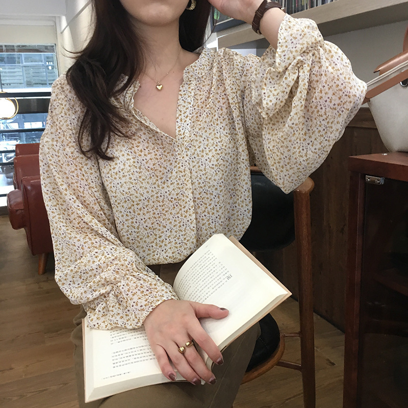 Floral Chiffon Shirt Women Low Collar Trumpet Sleeve Sunscreen