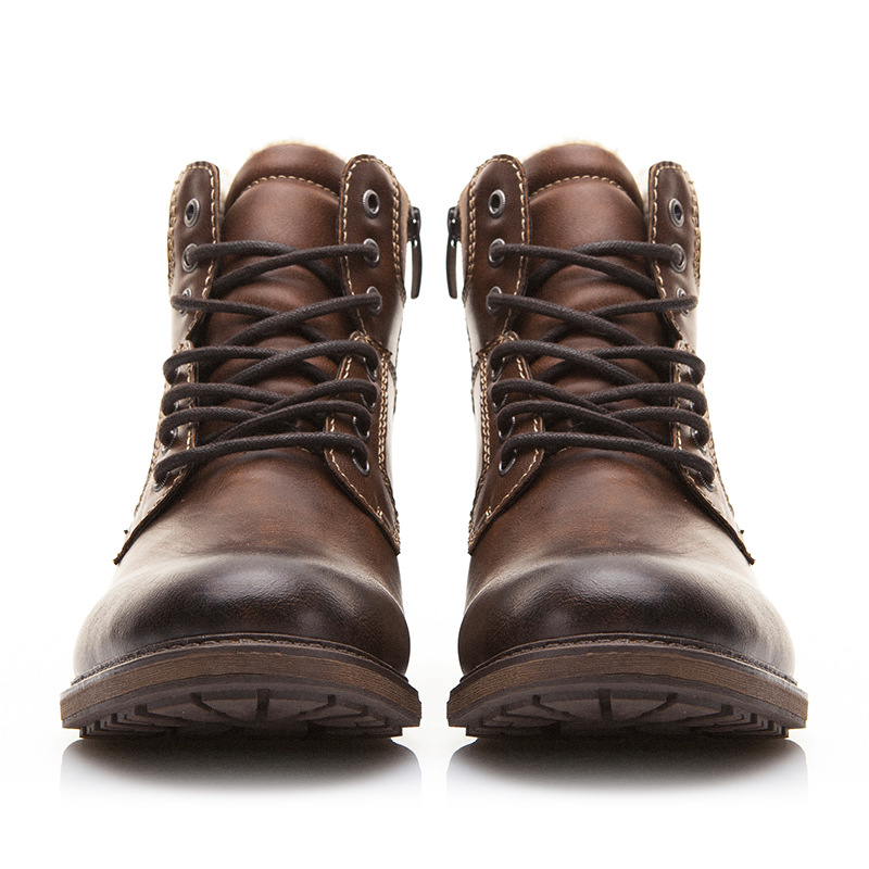 Title 6, Botas de nieve retro con cordones. Calidez, est...