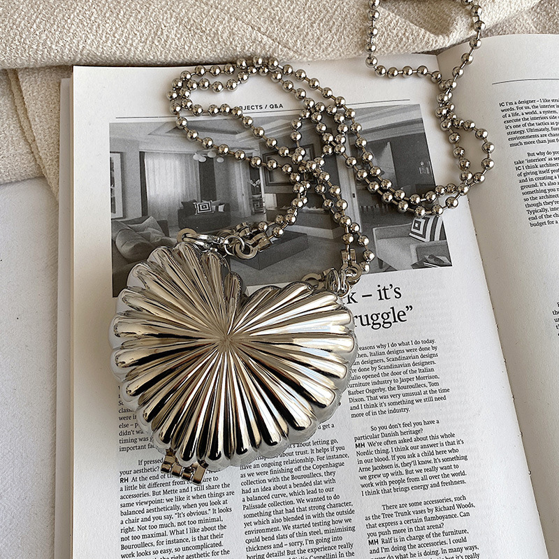 Metal Wrought Iron Heart Shaped Love Fashion Personality Handbag Silver - Shop at LoveMi