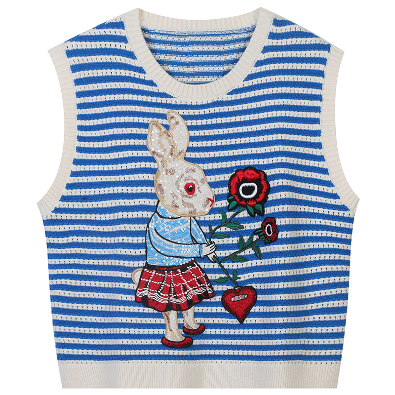 Women's Rabbit Flower Embroidered Slim Round Neck Pullover
