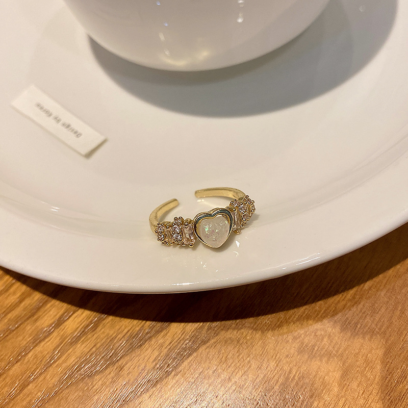 Title 7, Light Luxury And High Sense Pearl Ring